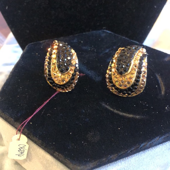 Jet Black & Light Colorado Crystal Pavé  She’ll Clip On Earrings - Picture 6 of 9